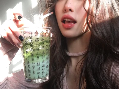 固执 空洞 的美丽