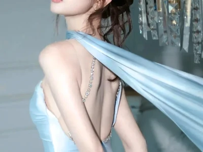 吴宣仪 | 这逆天的长腿,又白又美