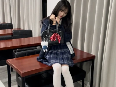 姐妹们，教室这样拍，超好看的！