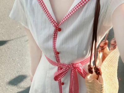 哇！超吸睛的复古甜美连衣裙