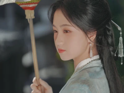 “这世间早没我所爱之人,所以我没有软肋”