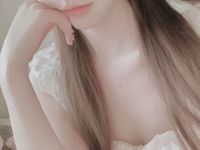 少女 右滑原图