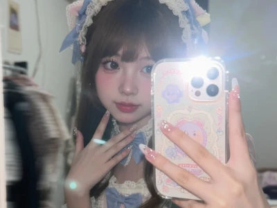今日份甜度超标!洛丽塔少女的镜像魔法来啦