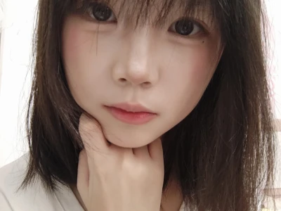 努力学习p图和化妆ට⩊ට