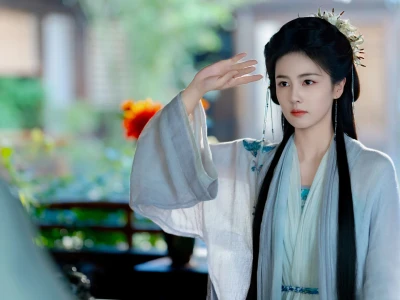临江仙|花如月浅紫色中袖棉麻衫妆造