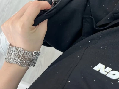 跳舞神裤魅疯!泼墨工装把妩媚揉进舞蹈💃