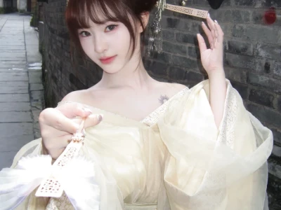 才不是什么娇滴滴的大小姐呢