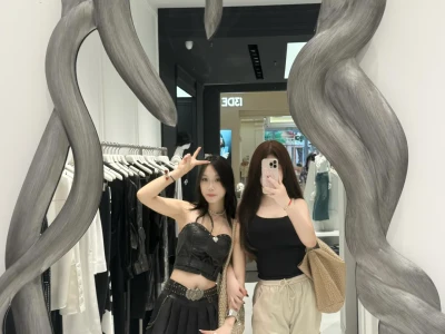 比巴掌先到的是姐姐的香气