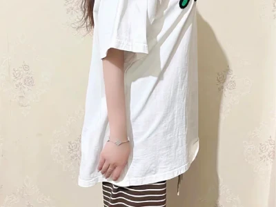 这件塑身👙衣蛮好看的😘