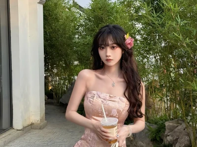 粉色娇艳 你如今几岁了🥺