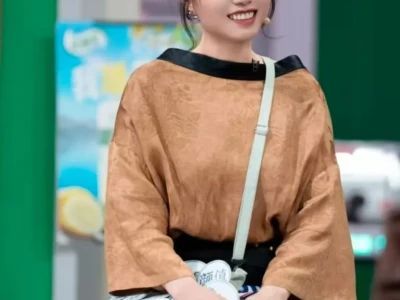 我去,,,李雪琴路人镜头这样??!