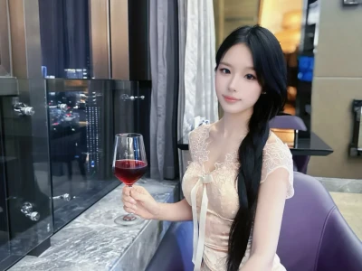 咱也是娇媚起来了~