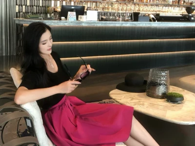 朋友说再拍大女人照片找人弄我