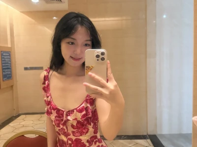 这条小裙子穿上好娇媚小女人