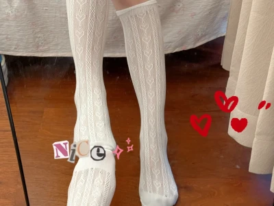 这么好看的过膝袜子不能错过!