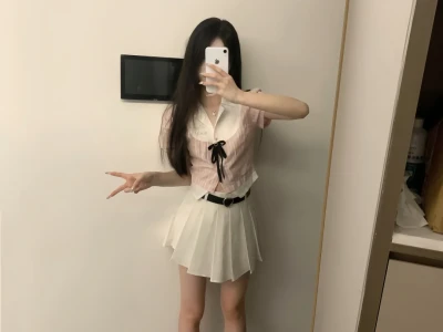 be cute ՞•ᴥ•՞