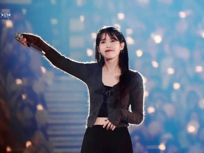 IU 横屏壁纸 💗