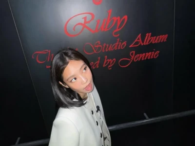 Jennie💋 金珍妮拍立得壁纸❕