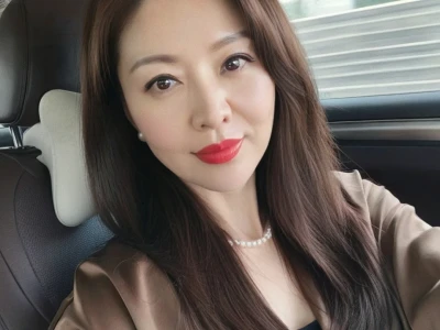 47岁的小阿姨,这个状态是否风韵犹存?