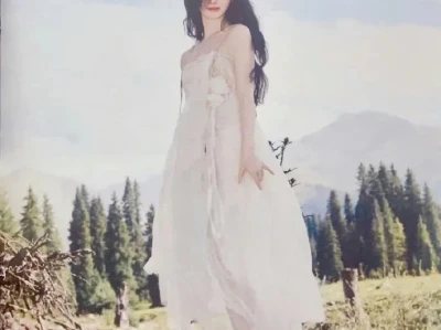 鞠婧祎与自然的温柔邂逅