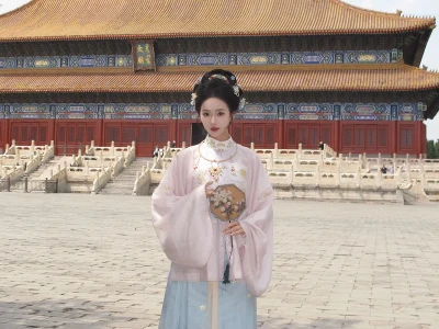 在北京拍的粉色明制贵女也太出片了吧~