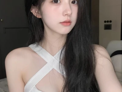 一眼就喜欢的清冷氛围感女生