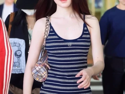 刷刷老婆好美
