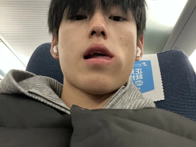 老喜欢怼脸拍怎么办