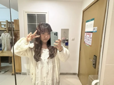 上一秒丑笑了 下一秒美哭了