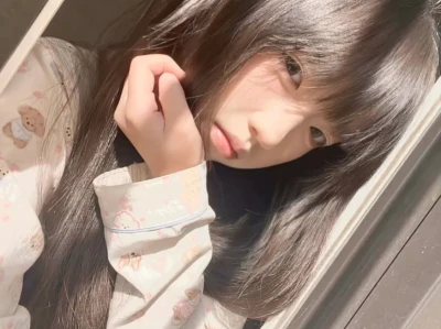 真人甜美头像