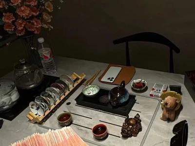 有钱花背景