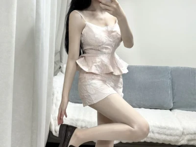 粉色系心动穿搭💓粉粉的裙裙穿上好女感啊