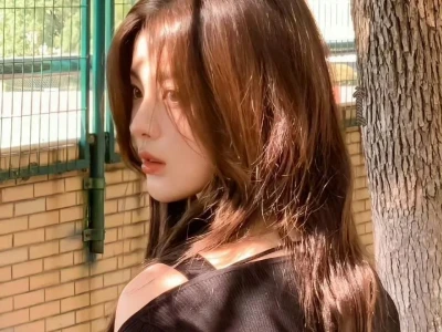 𝙒𝙚𝘾𝙝𝙖𝙩女头｜杨超越