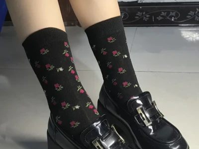 黑色系袜子🧦、这双袜子好有氛围感!