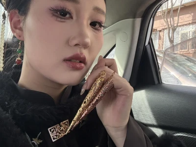 王府世纪唯美人什么东西！