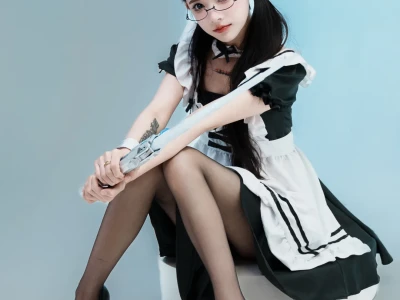 战斗女仆的凝视