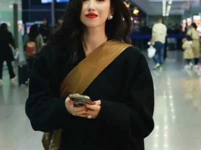 ✨ 朱珠的珍珠穿搭哲学:复古与现代的平衡