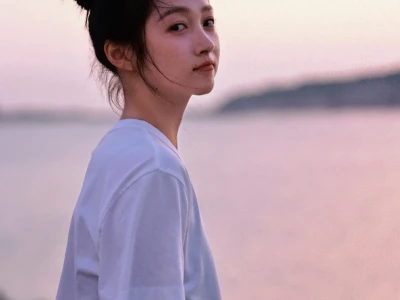 关晓彤, 美丽大方,尽显美人魅力