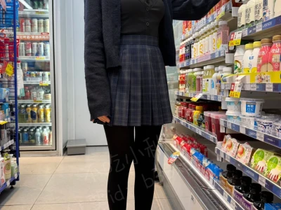 有人喜欢厚黑穿搭吗?