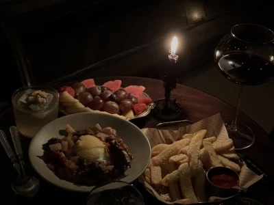 “是模糊的 也是浪漫的”🍷