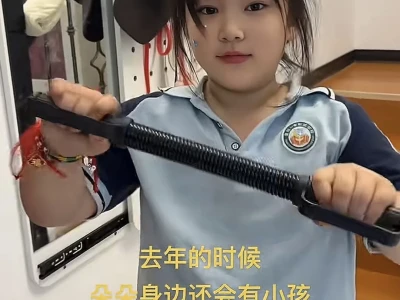 女宝们未被修剪的锋芒实在太耀眼☺️
