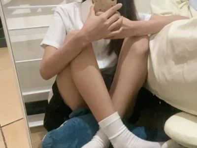 我就是校服女孩👧🏻