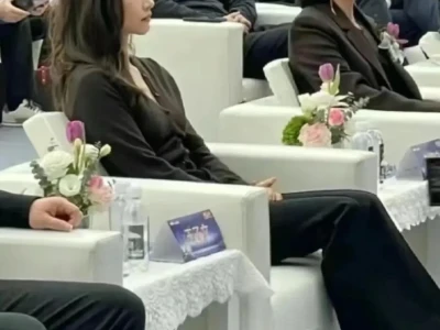 姐天生就是吃金融这碗饭的...