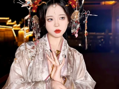 明清古巷|神女降临