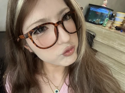 嘟嘴这一块