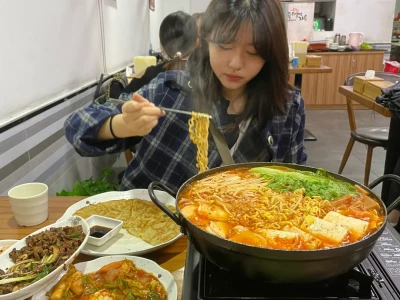 14岁的脸不用修图