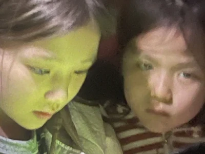 哇！一眼就被她的五官惊艳了！真的好美啊