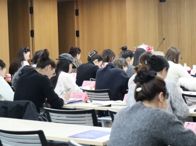 如何设计面部美学?