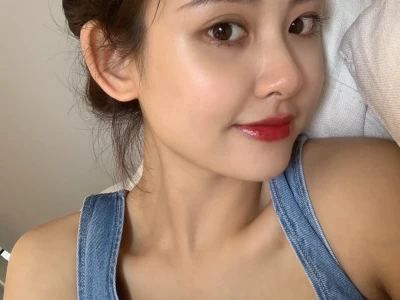 为什么觉得放大的脸更好看😆