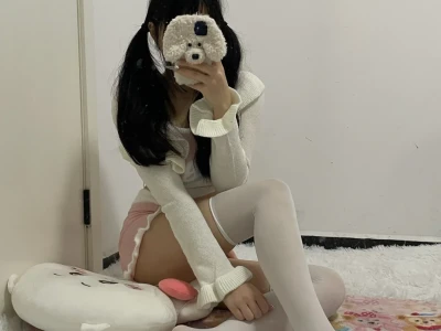 晚上好,可爱一下~~~